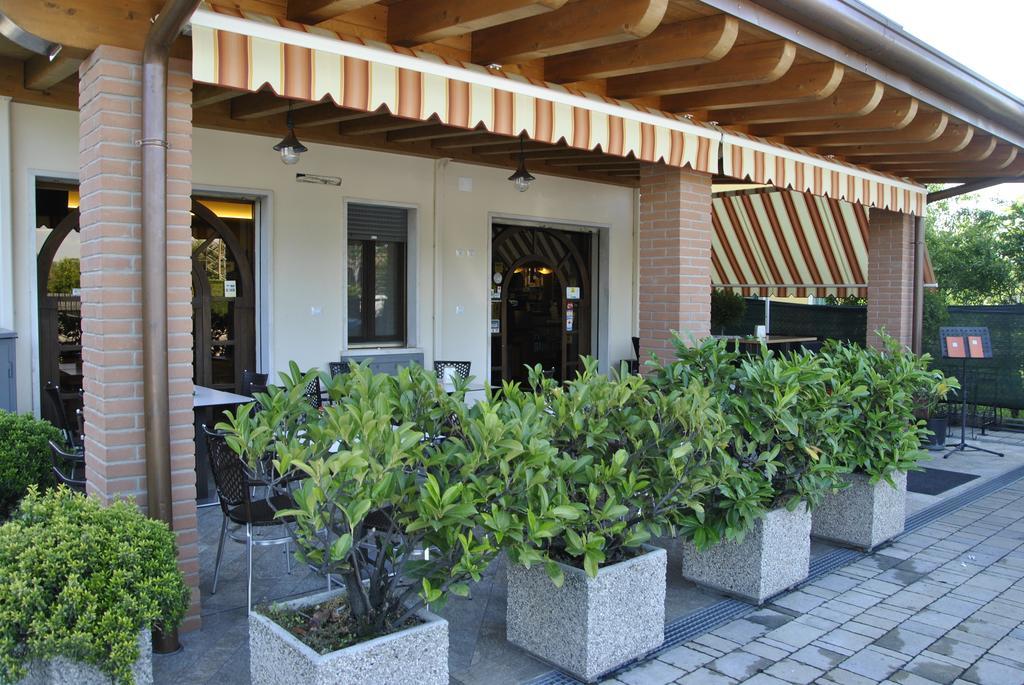 B&B Francesca เวโรนา ภายนอก รูปภาพ